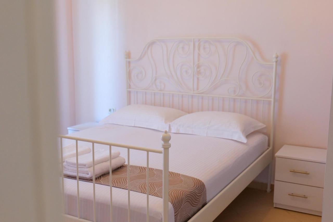 Vila Lejla Εξαμίλιο Εξωτερικό φωτογραφία
